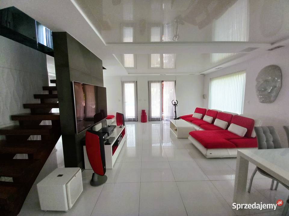 Inteligentny dom z basenem Sokolowice Oleśnica balkon Sokołowice