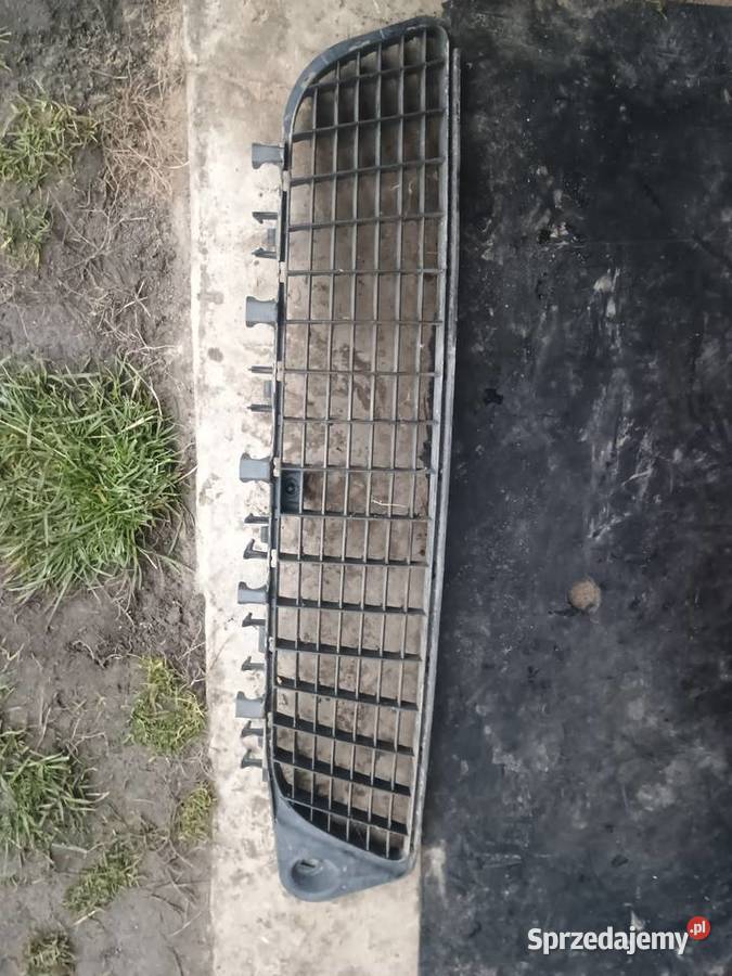 Kratka środkowa zderzaka przedniego Opel Vectra Wola Siennicka