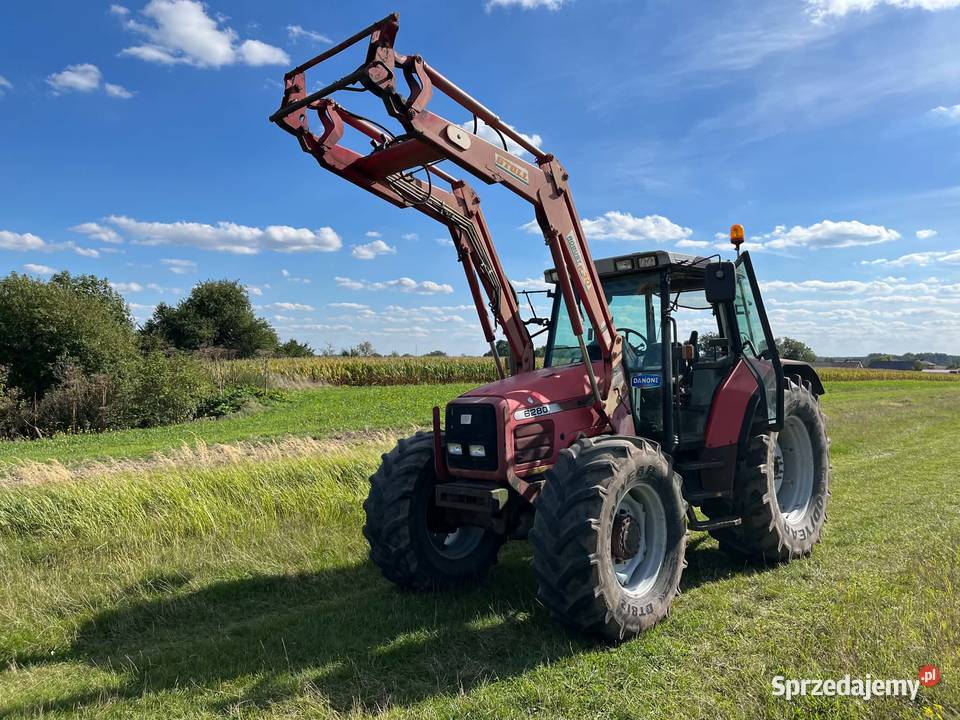 Massey Ferguson 6280 z ładowaczem pneumatyka John Deere Koniecpol