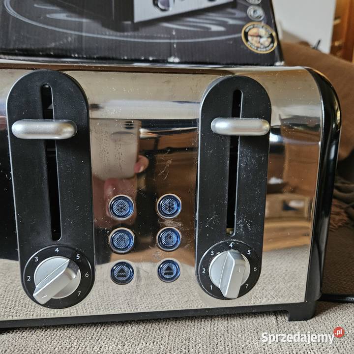 Toster na 4 kromki