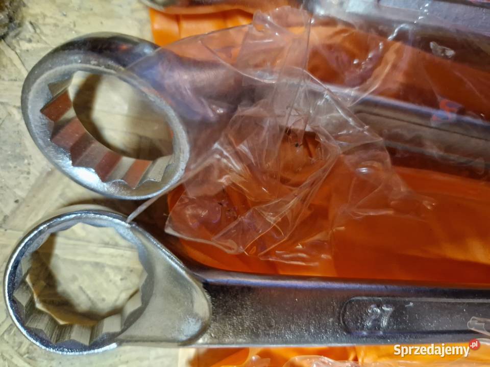 Zestaw 12 kluczy oczkowych odgiętych Manesman Głogowa