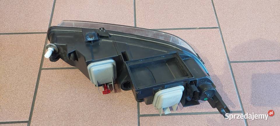 Lampa lewa 406 coupe lift Oświetlenie Kalety