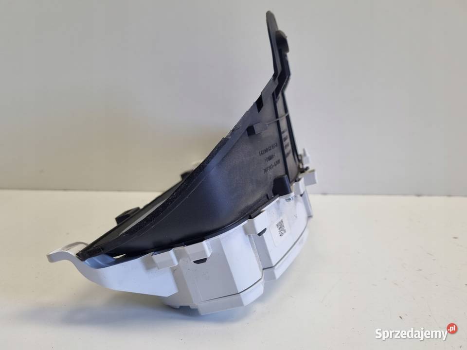 Volvo V40 II 20 T Benzyna LICZNIK ZEGARY Europa Chełm