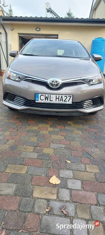 Toyota auris kombi 2015 z niskim przebiegiem Bogucin