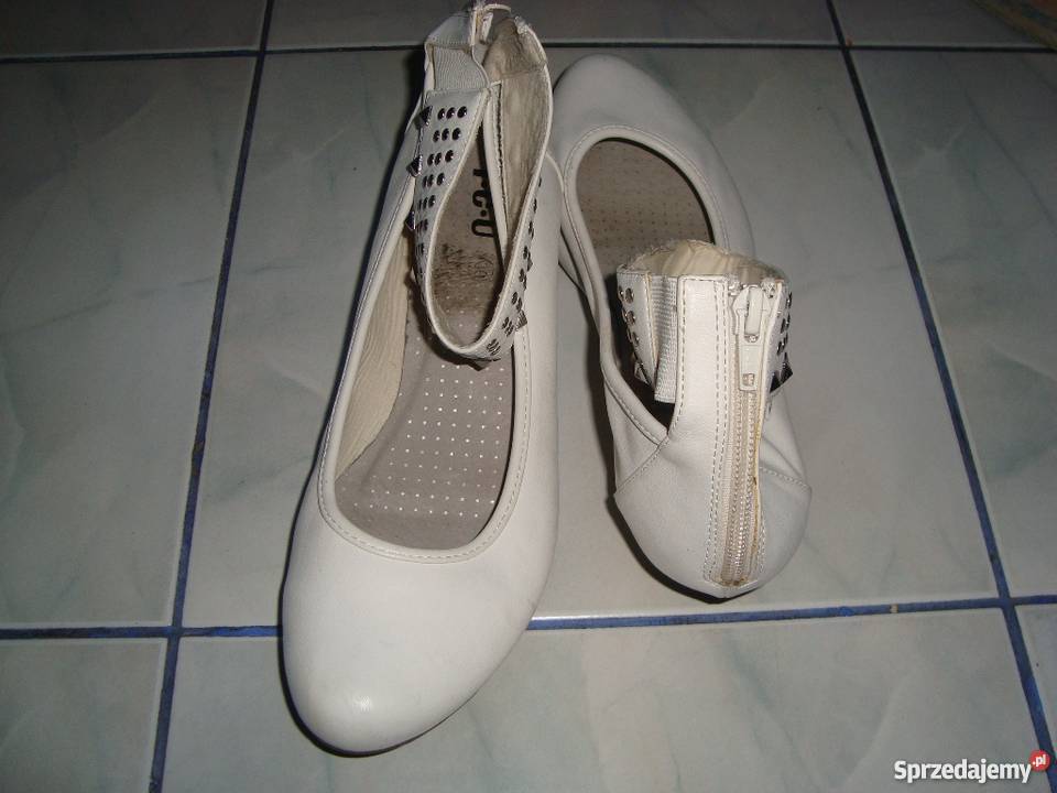 Buty damskie białe zapinane na kostce Ostrołęka sprzedam