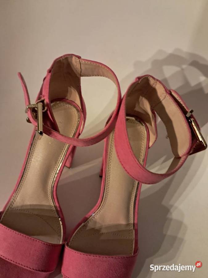różowe zamszowe buty mohito raz założone stan