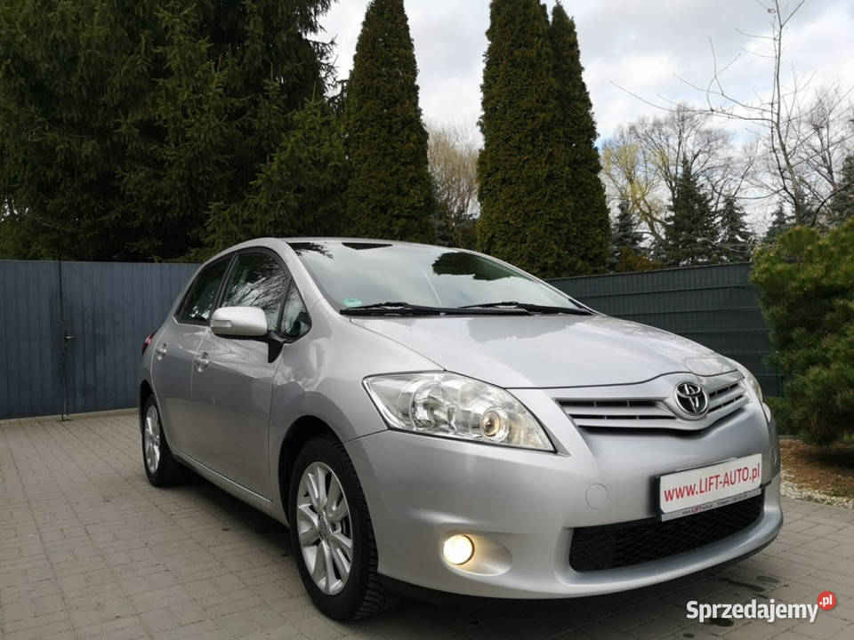 Toyota Auris 16 Benzyna 132 Klimatr LIFT Isofix isofix dolnośląskie