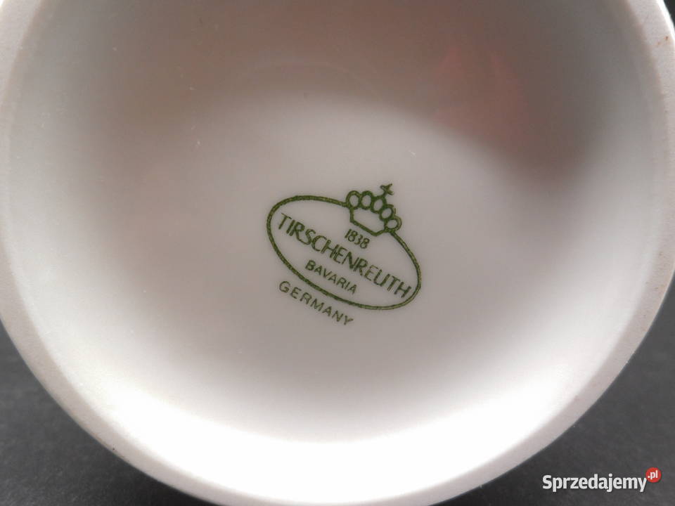 TIRSCHENREUTH porcelanowy wazon z falistym Raszków