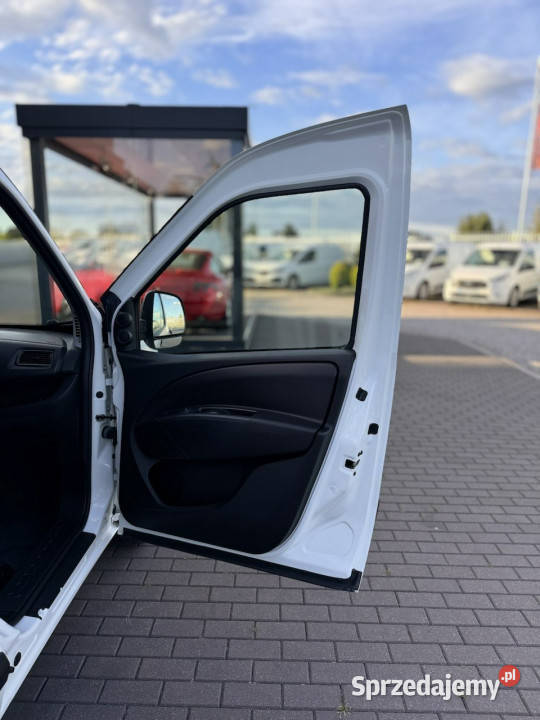 Opel Combo 13Cdti 95 Long Ładowność 1000 Vat 1 mikrobus mazowieckie