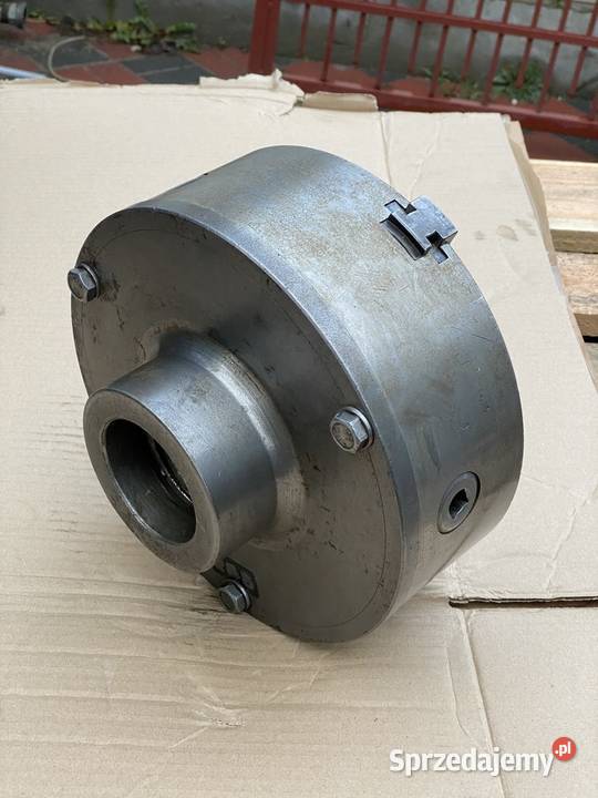 Uchwyt Tokarski 3 Szczękowy Fi 250mm TOS IU 250 Nowy Tomyśl