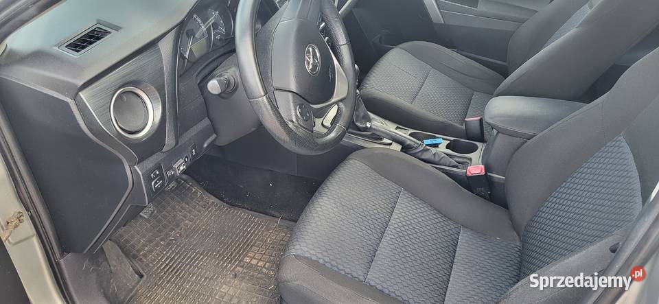 Toyota Auris 16 z gazem Auris Radom