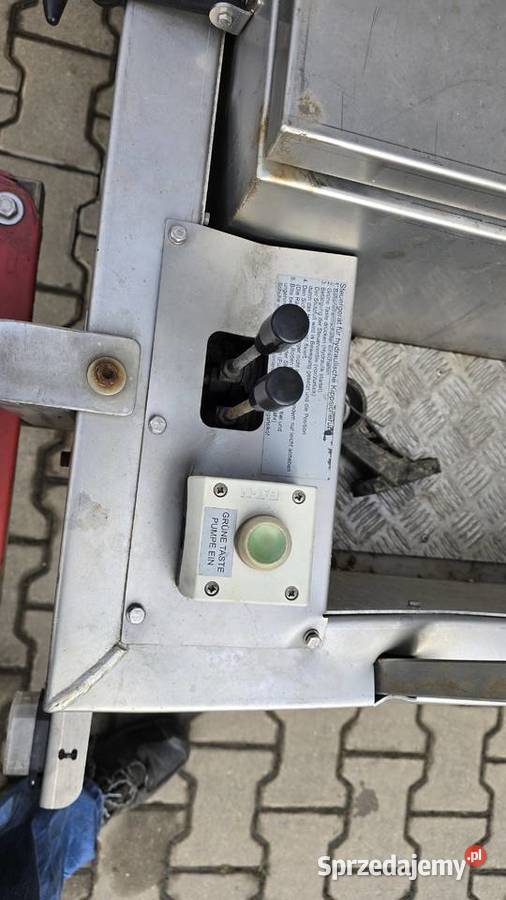 Humbaur Buchhaus RMS 3000 LED Ostrzegawcza 2017r sprzedam