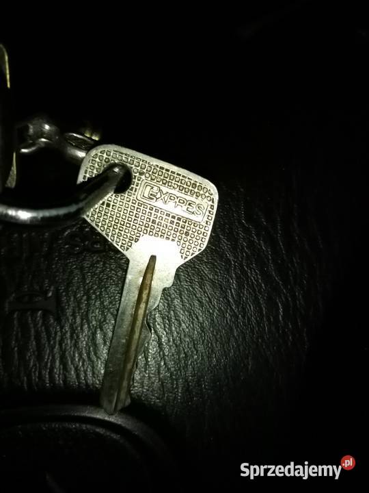 Polonez klapka wlewu paliwa zamek kluczyk Wrocław