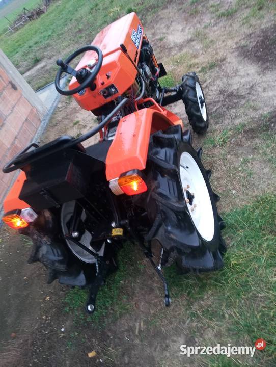 Minitraktor Hinomoto C172 12koni 2WD sprzedam