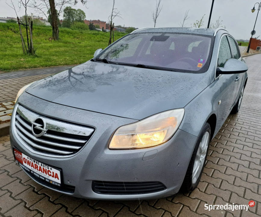 Opel Insignia 16T 180 Zadbany GwarancjaRata580 A elektrycznie ustawiane fotele sprzedam