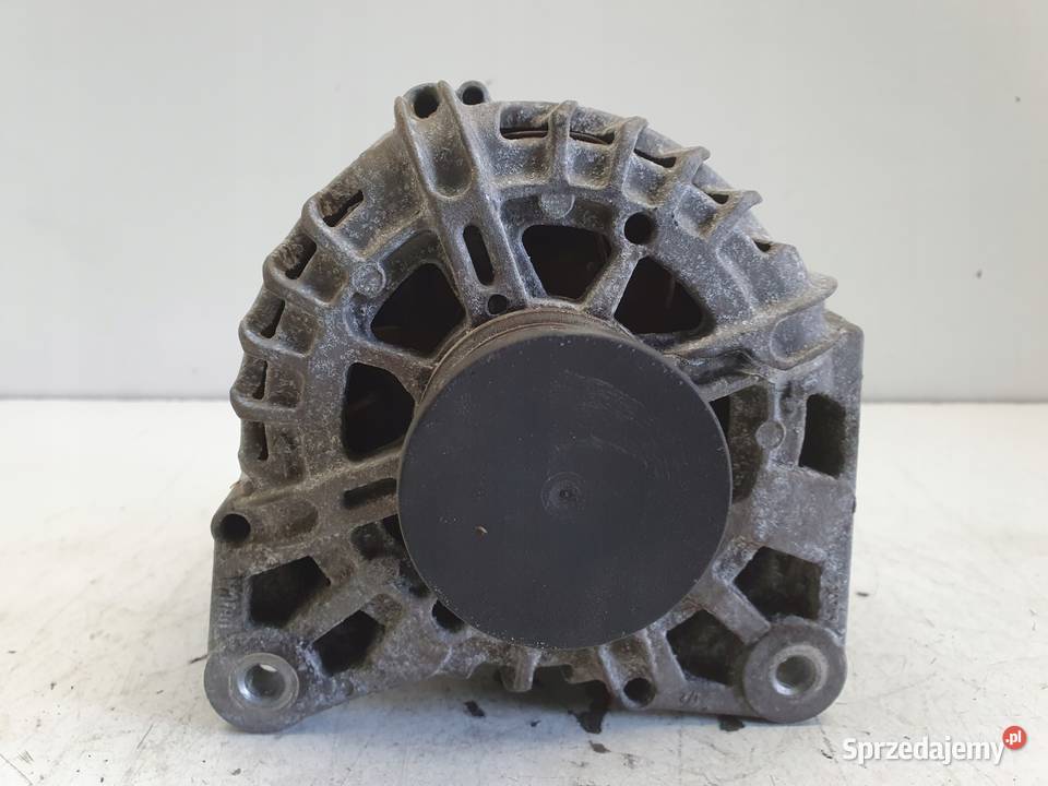 Renault Clio IV 09 TCe ALTERNATOR valeo osobowe Janów