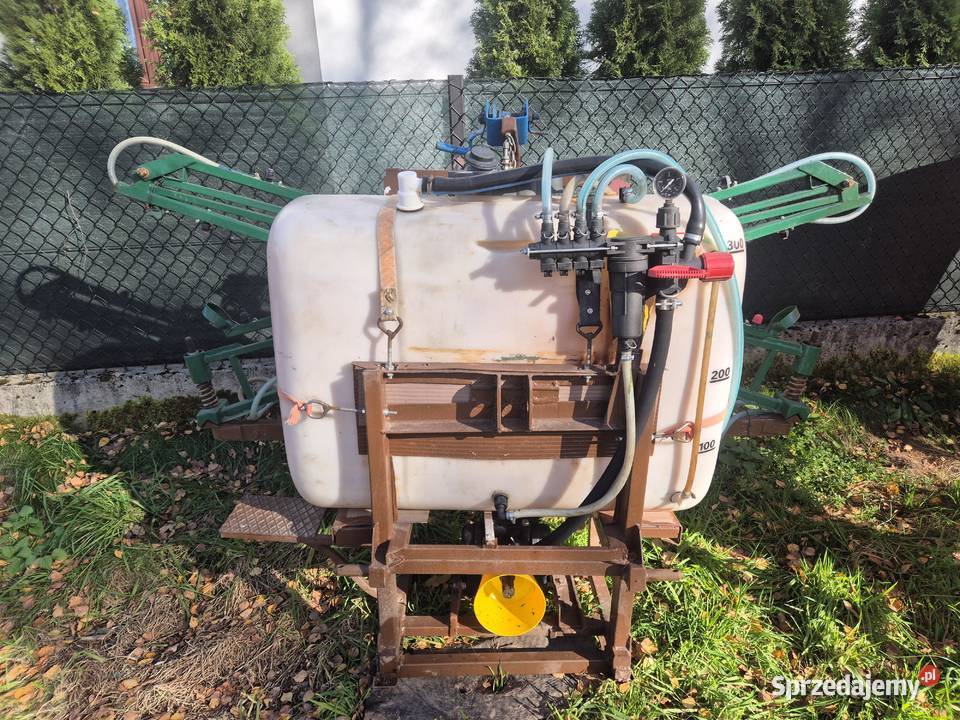 Opryskiwacz 300 litrów 10 metrów NOWA POMPA Bucze