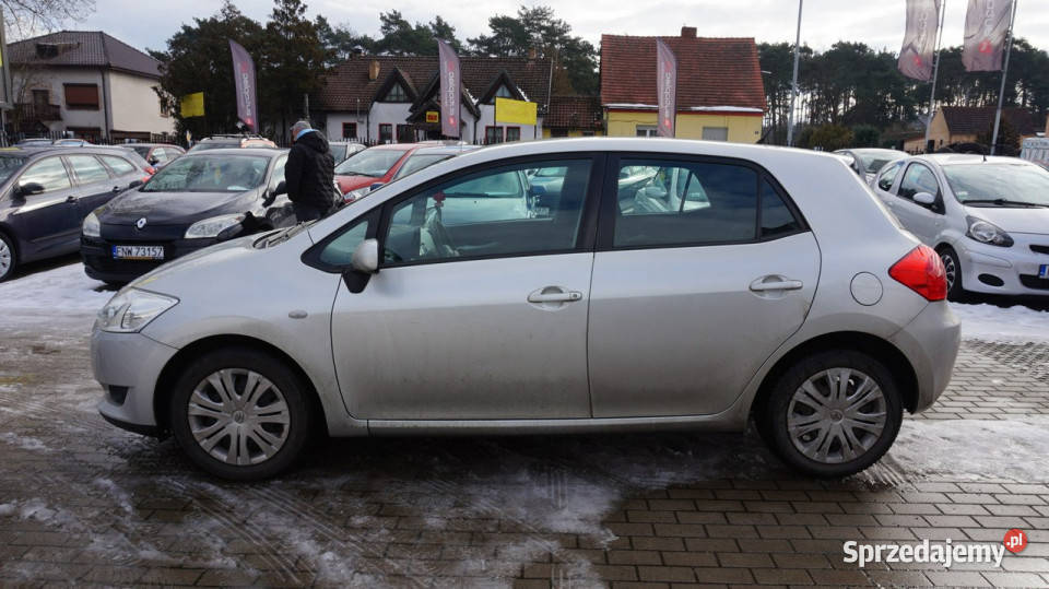Toyota Auris zarejestrowany ubezpieczony