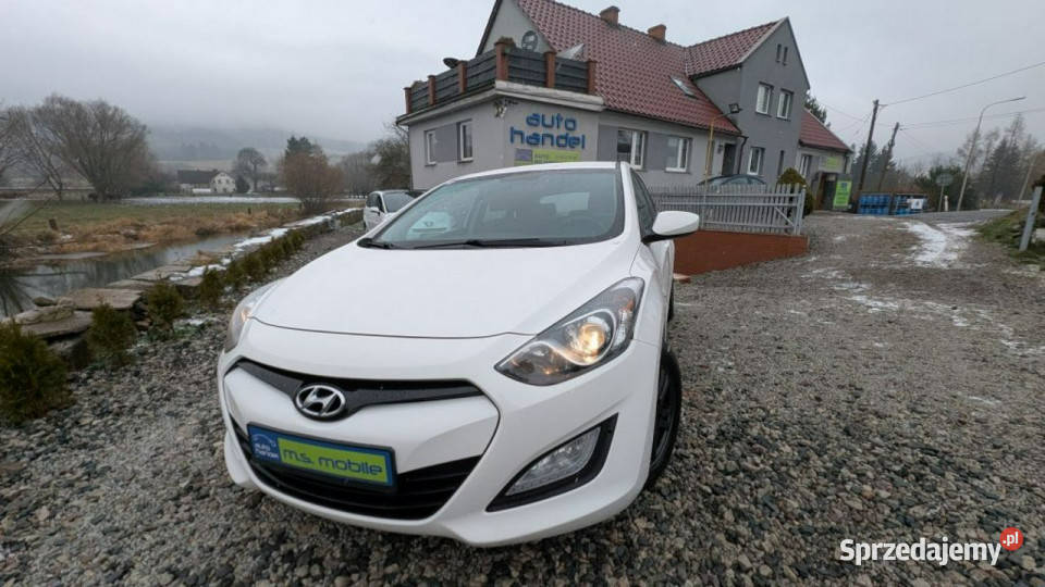 Hyundai i30 2 komplety opon II 2012 2016 121782km i30 Hyundai Kamienna Góra