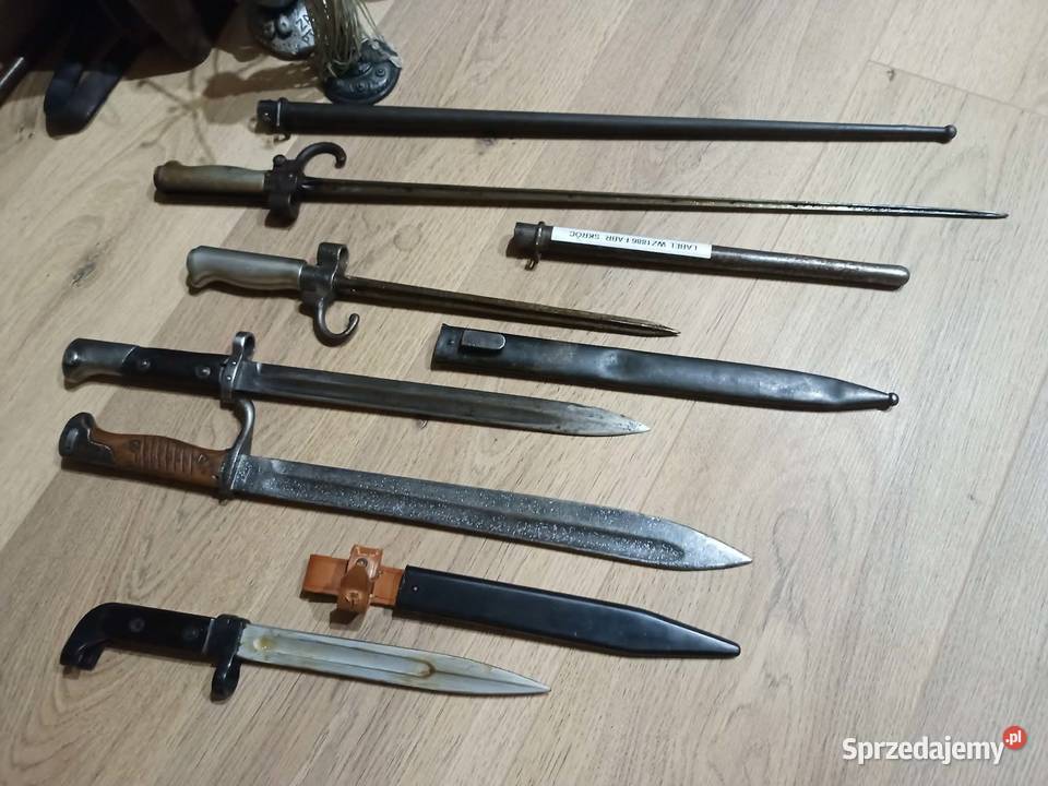 Bagnet Liść lebel AK Rózne z Epoki