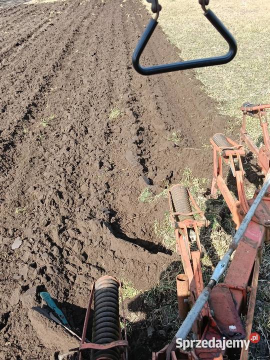 Pług kverneland nieuszkodzony Pługi Dalików