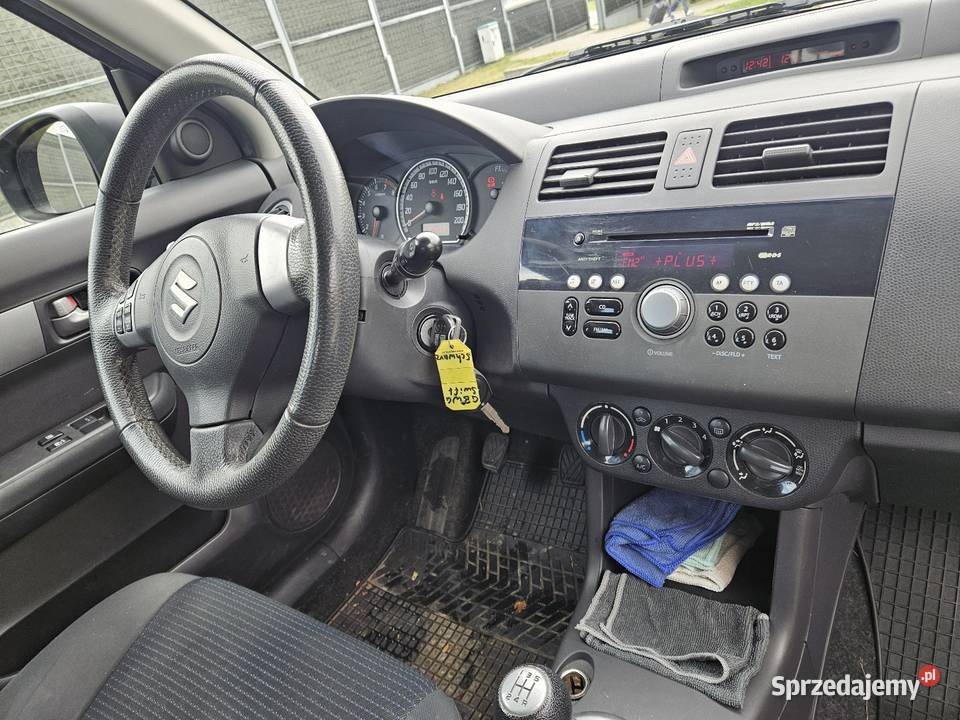2009 SUZUKI Swift 13i 16V benzyna 205000 elektryczne szyby Swift Motoryzacja Kraków