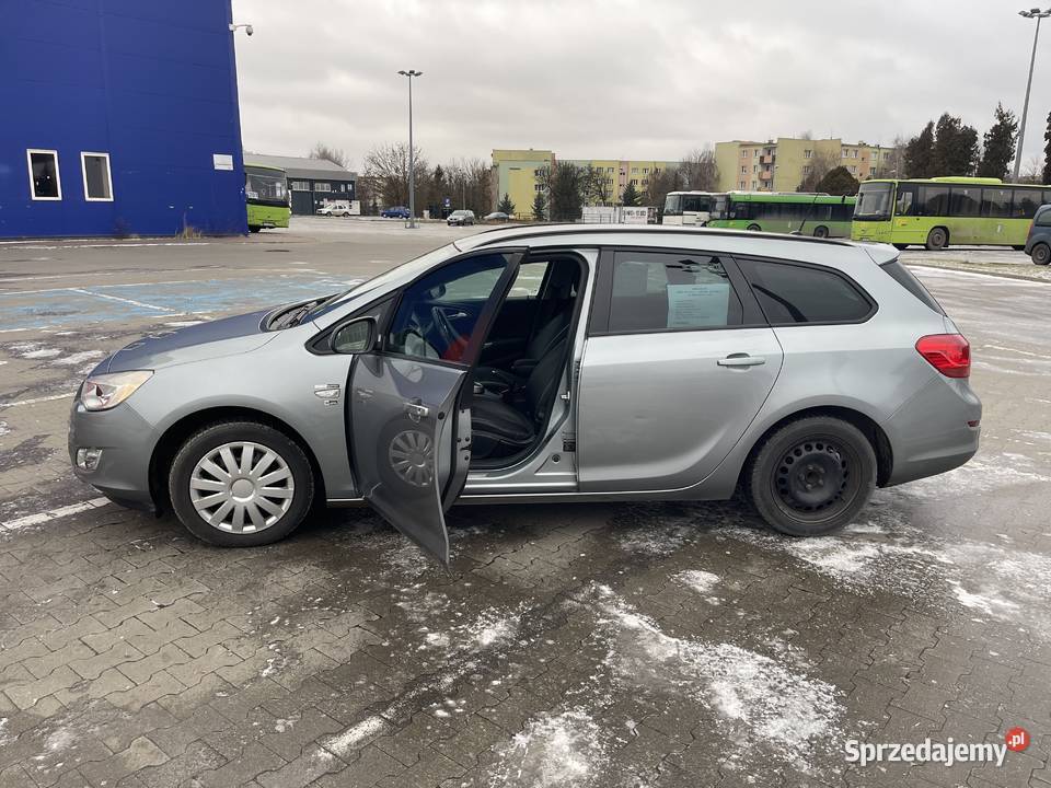 sprzedam Opel astra J Turbo 14 kombi Chełm