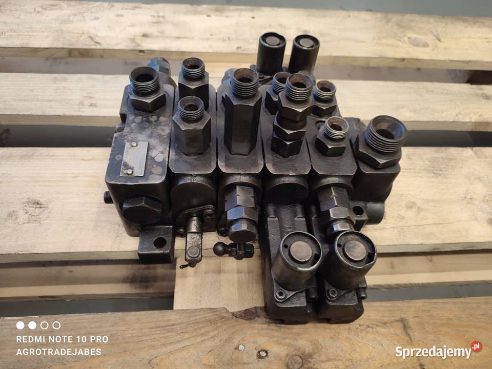 Rozdzielacz hydrauliczny 3469204182 JCB