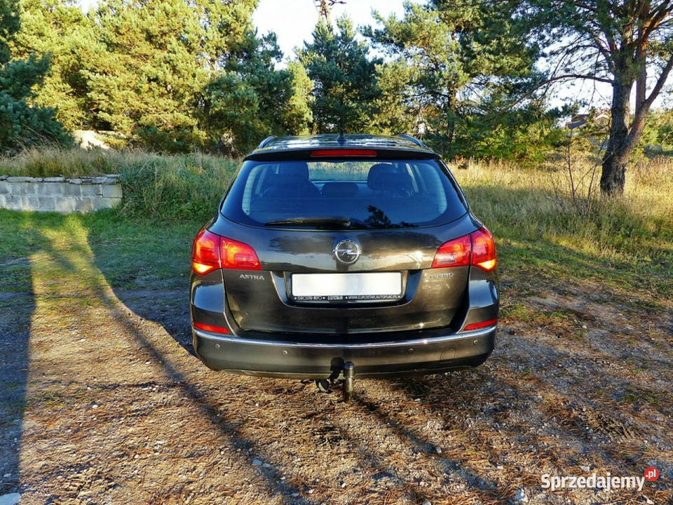 Opel Astra 14 TURBOClimatronicAluNaviPełna Kombi Piła