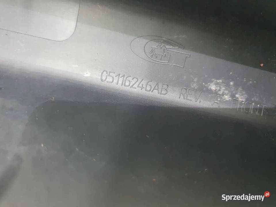 LISTWA PROGOWA CHLAPACZ PRAWY PRZÓD JEEP PATRIOT Progi