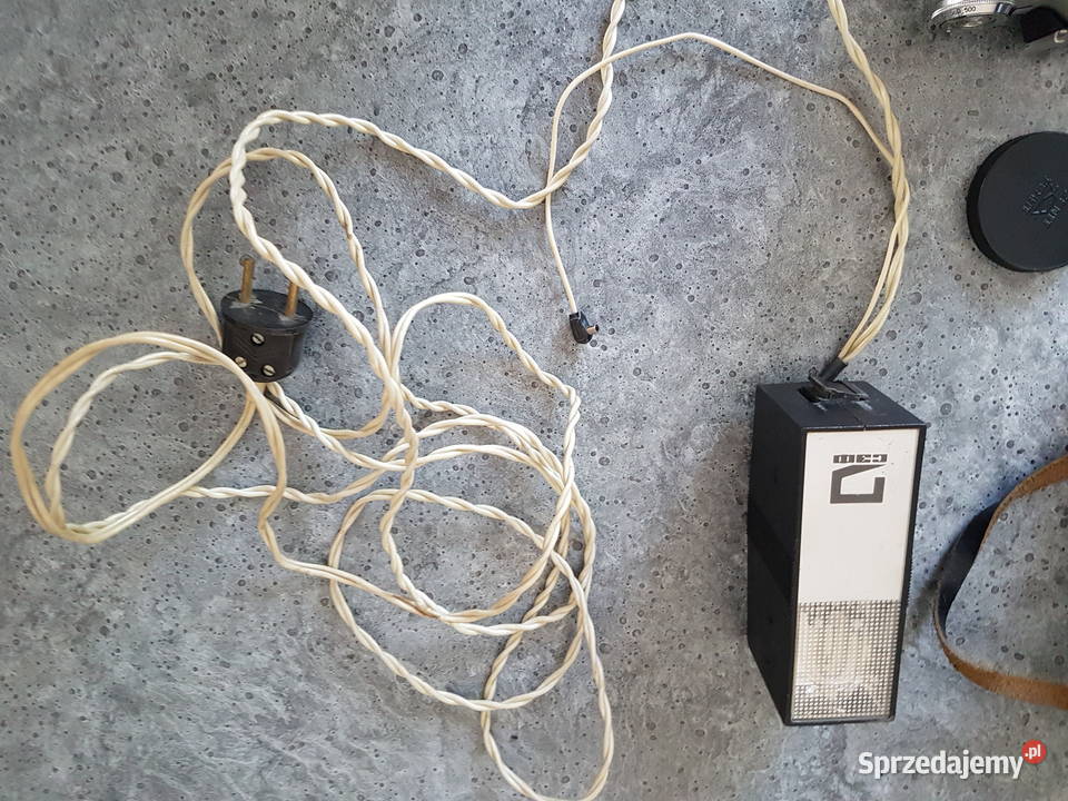 APARAT ZENIT E FUTERAL LAMPA BLYSKOWA KOMPLET Turek sprzedam