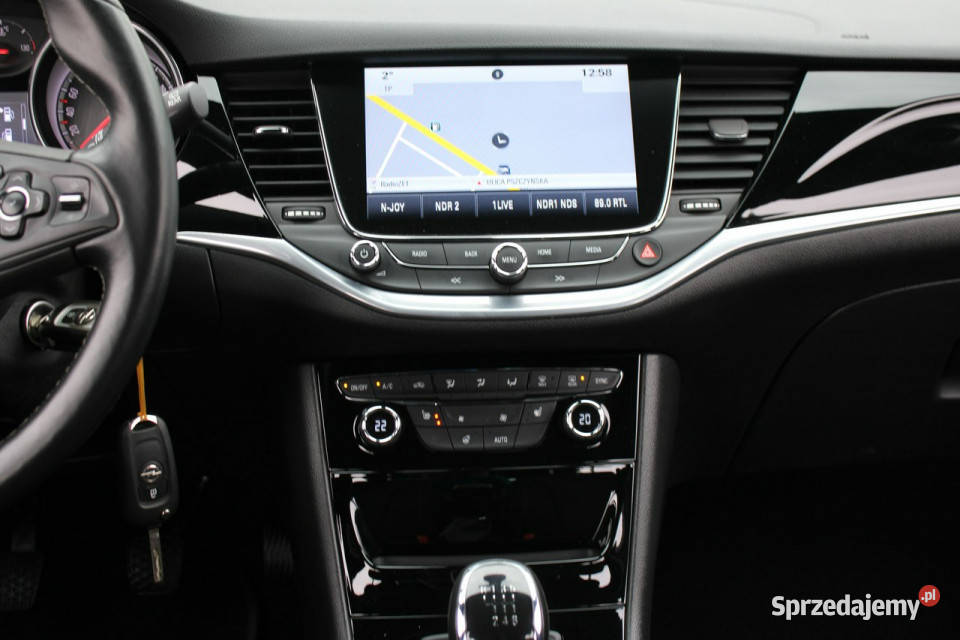 Opel Astra EDITION TURBOOrglakierBogate VAT marża Gliwice sprzedam