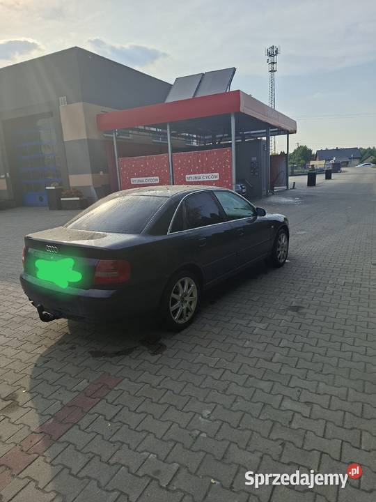 Sprzedam Audi A4 b5 sedan 18 125 koni benzyna ASR (kontrola trakcji) lubelskie Cyców