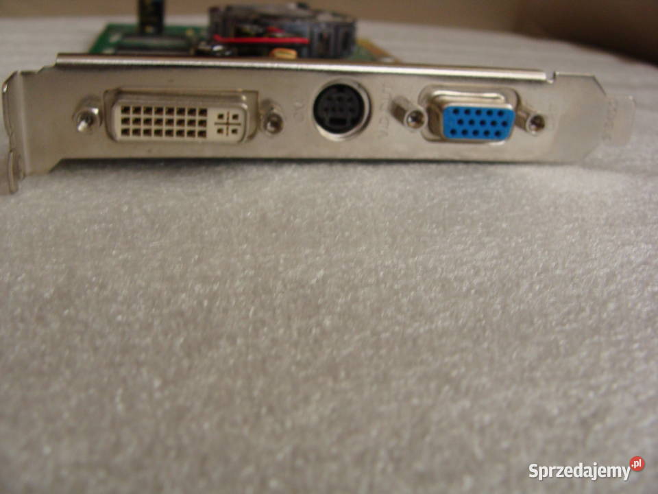 AGP ATI SPPHIRE Radeon 9550 128MB DDR Świecie