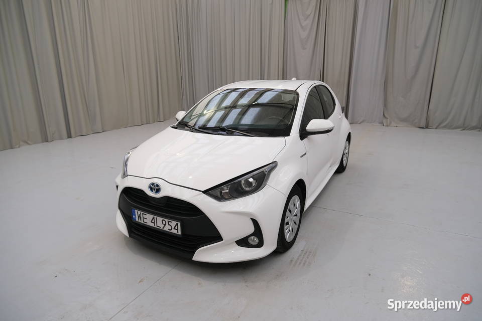 TOYOTA YARIS 2021 1490 ccm 80 Rok produkcji 2021 Ursynów sprzedam