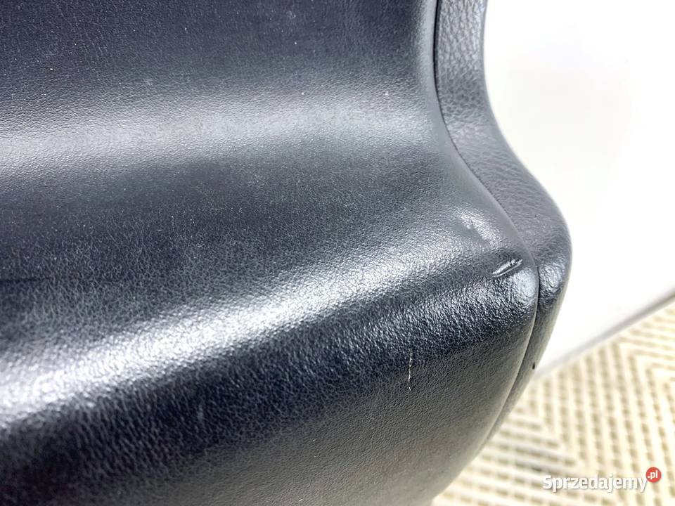 BOCZEK DRZWI PRAWY PRZÓD TOYOTA RAV 4 IV SUV Motoryzacja