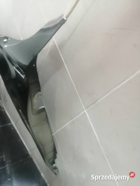 Błotnik lewy Mercedes C W 205 Kraków