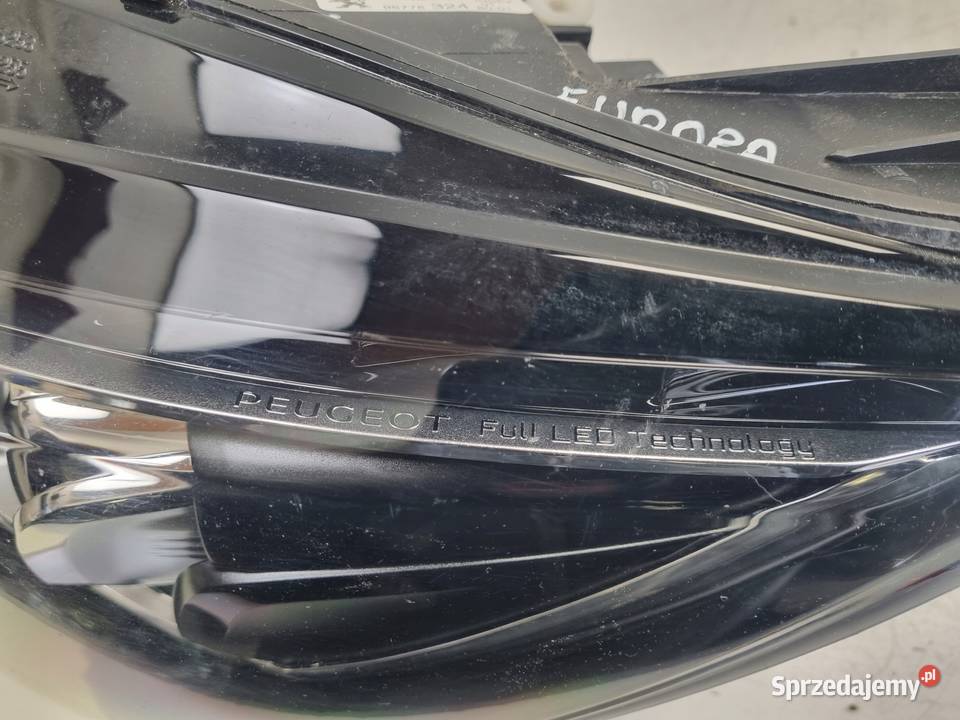 LAMPA LEWA Peugeot 308 T9 II LIFT PRZEDNIA lewy Części samochodowe