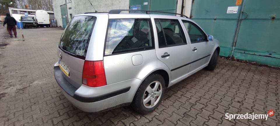 Srebrny volkswagen golf kombi 14 2001 nieuszkodzony Olsztyn