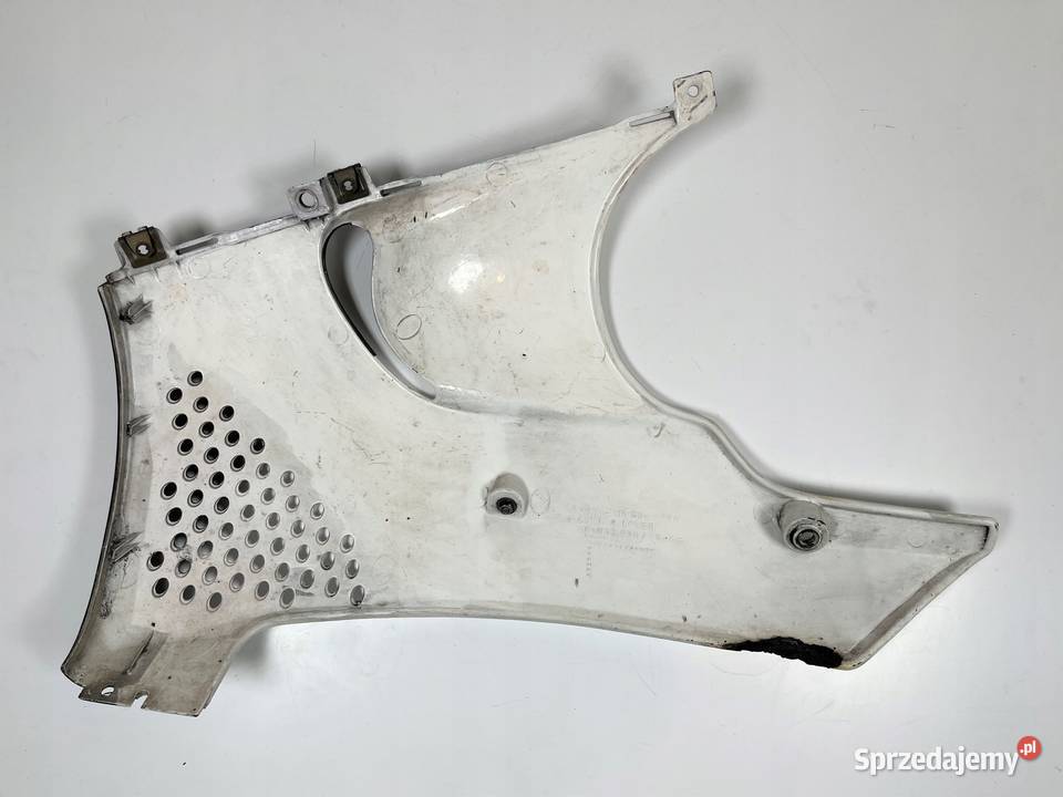 HONDA CBR 900 RR SC28 92 Owiewka dolna Bok Pług Plastiki Łobżenica sprzedam