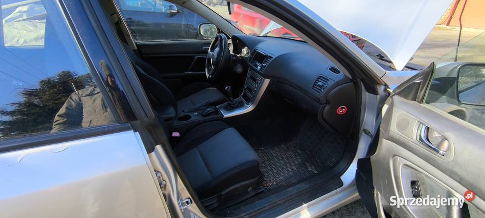 uszkodzony Subaru Legacy 2005 20 137 200 radio