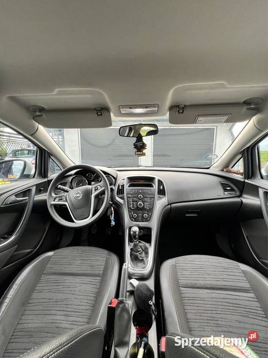 Opel Astra J 16 CDTI światła przeciwmgielne Pińczów sprzedam