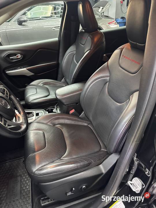 Jeep Cherokee Trailhawk 4x4 32 272 LPG Full Cherokee Bujaków sprzedam