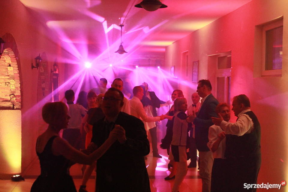 Dj wodzirej na wesele dekoracja światłem efekty