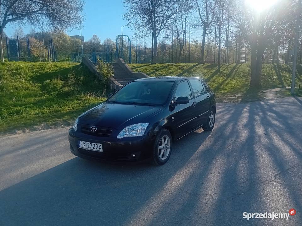 Toyota corolla 20 d4d 116 czarna sprawna 5 drzwi Kielce