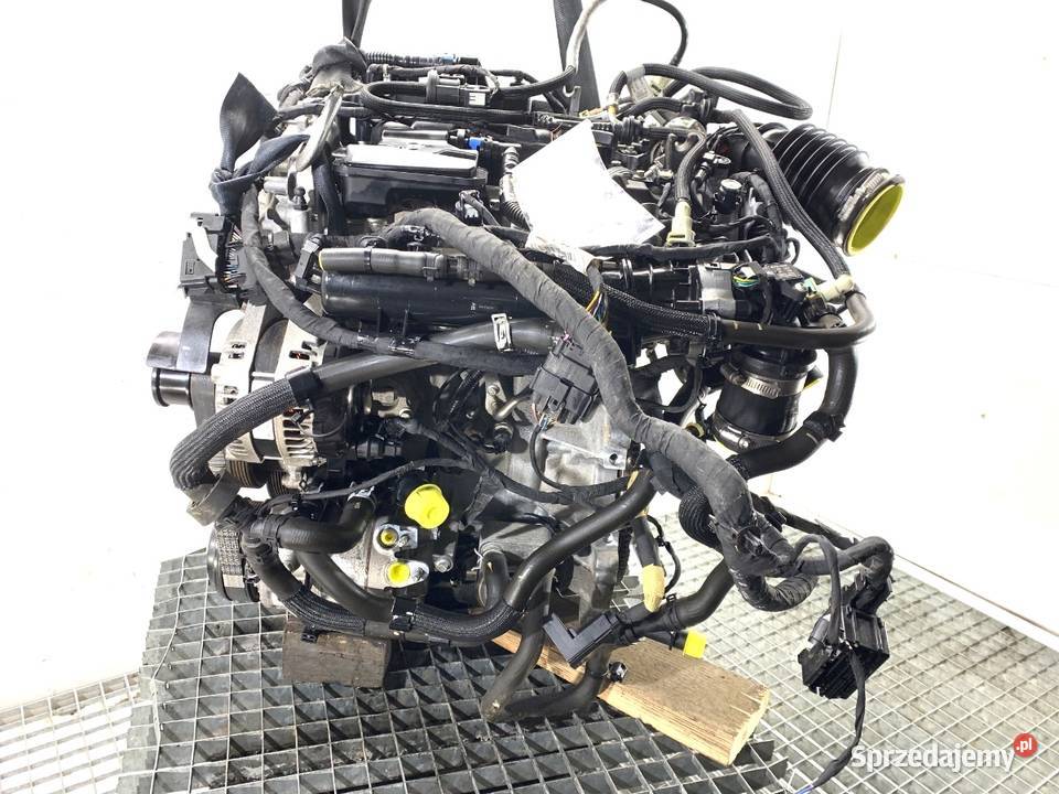 SILNIK KOMPLETNY FORD FOCUS IV YZDA osobowe Silniki kompletne