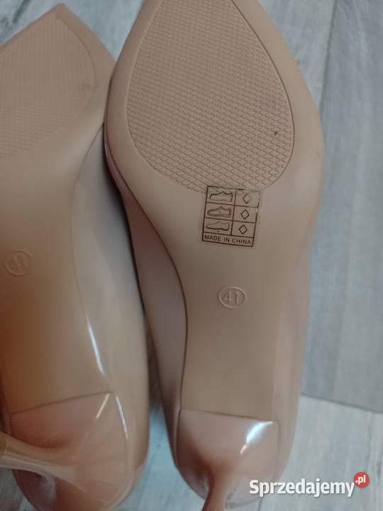 3940 Beżowe czółenka szpilki wieczorowe NOWE małopolskie sprzedam