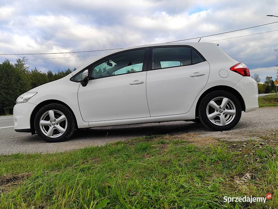 Toyota Auris 2011r Lift 16 Benz z Niemiec Hatchback Królewiec