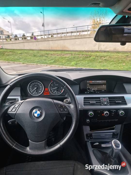 BMW E60 523i Lift LCI 2008r benzyna sedan 4/5 Ostrowiec Świętokrzyski
