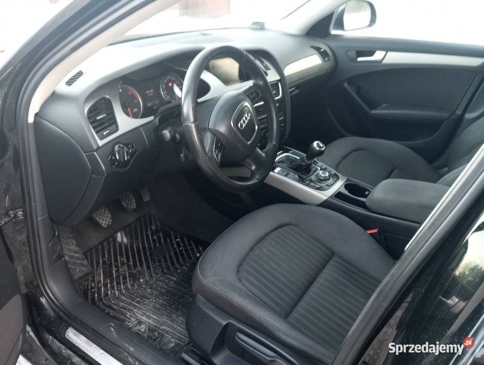 Audi a4 manualna Komorów